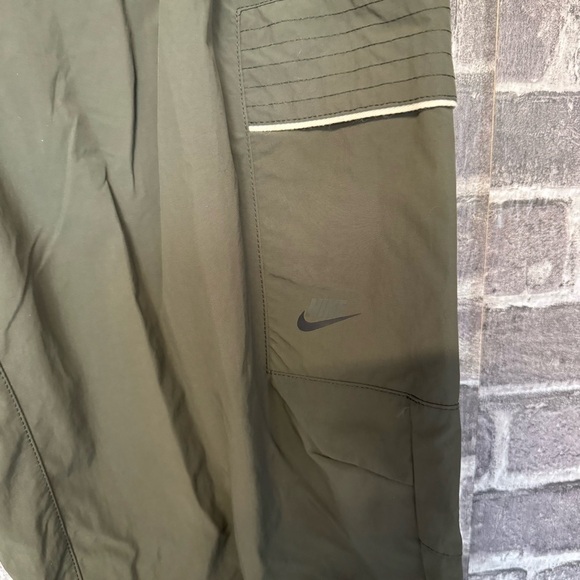 NWT Nike Sportswear Utility Pants Olive Green pockets - Picture 8 of 16